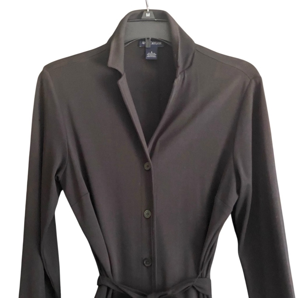 Ann Taylor Long Button Down Shirt with Tie Belt. Size Small. - Picture 2 of 7